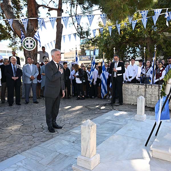 ΔΗΜΟΣ ΠΑΙΑΝΙΑΣ: ΥΠΕΡΗΦΑΝΕΙΑ ΚΑΙ ΣΥΓΚΙΝΗΣΗ ΣΤΟΥΣ ΕΟΡΤΑΣΜΟΥΣ ΓΙΑ ΤΗΝ 28η ΟΚΤΩΒΡΙΟΥ