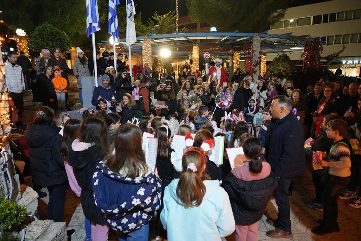 Σε Χριστουγεννιάτικους ρυθμούς ο Δήμος Παιανίας