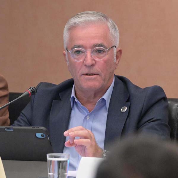 ΙΣΙΔΩΡΟΣ ΜΑΔΗΣ, ΔΗΜΑΡΧΟΣ ΠΑΙΑΝΙΑΣ: Η ΑΥΤΟΔΙΟΙΚΗΣΗ ΔΕΝ ΜΠΟΡΕΙ ΝΑ ΛΕΙΤΟΥΡΓΕΙ ΔΙΑΡΚΩΣ ΣΕ ΣΥΝΘΗΚΕΣ ΕΚΤΑΚΤΗΣ ΑΝΑΓΚΗΣ
